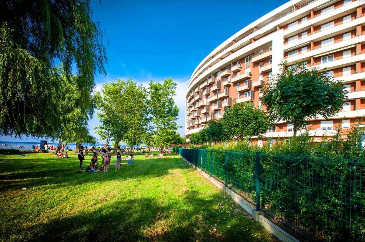 Club 218 Wellness Luxus Apartman Siófok Exteriör bild