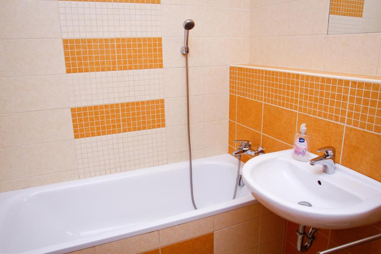 Club 218 Wellness Luxus Apartman Siófok Exteriör bild