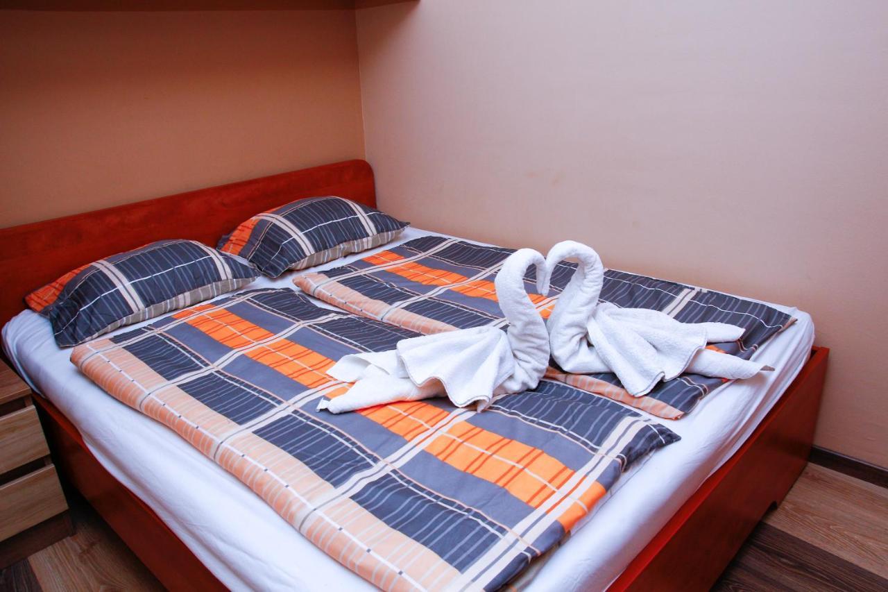 Club 218 Wellness Luxus Apartman Siófok Exteriör bild