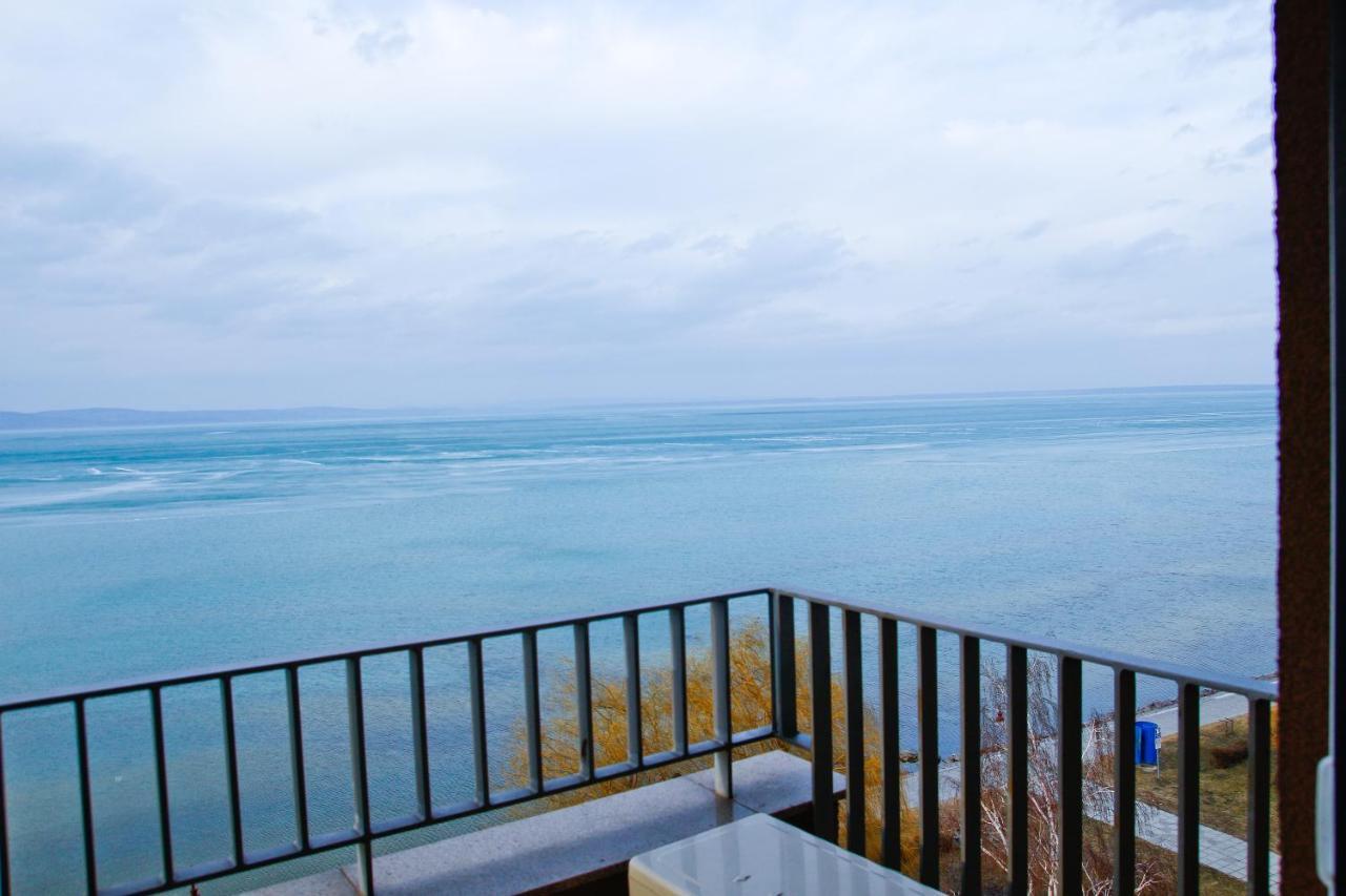 Club 218 Wellness Luxus Apartman Siófok Exteriör bild