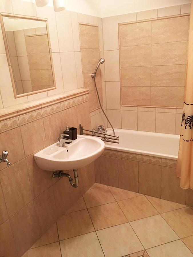 Club 218 Wellness Luxus Apartman Siófok Exteriör bild