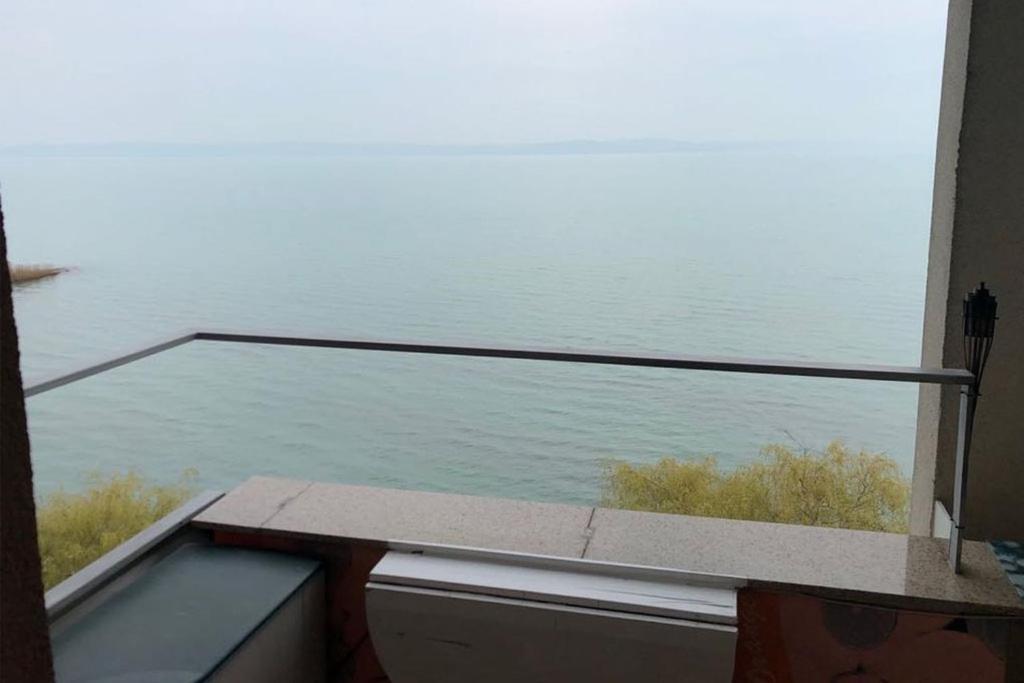 Club 218 Wellness Luxus Apartman Siófok Exteriör bild